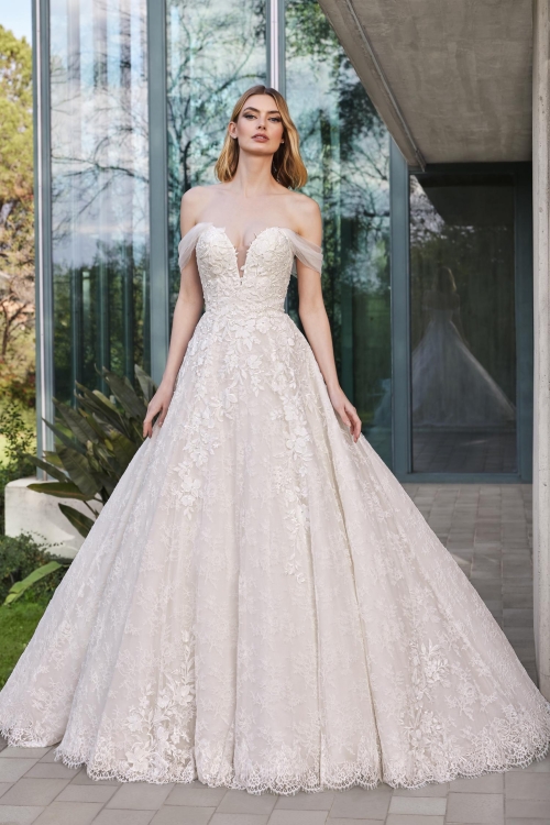 LEILY Wedding Dress Pronovias collection 2026| Boutique Paris
