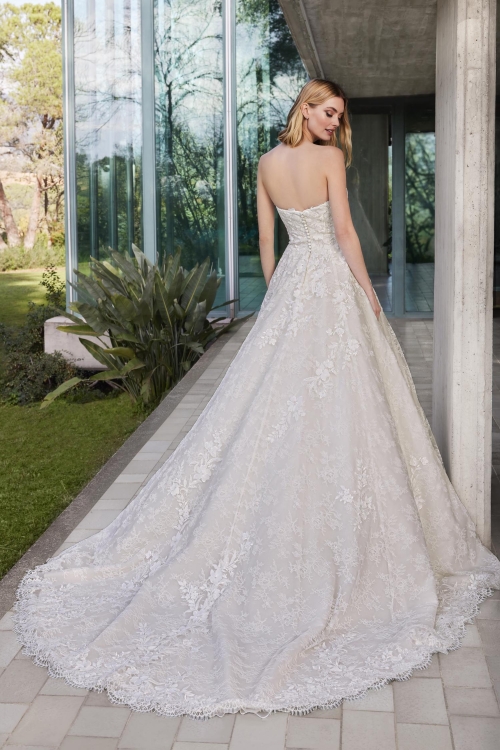 LEILY Wedding Dress Pronovias collection 2026| Boutique Paris