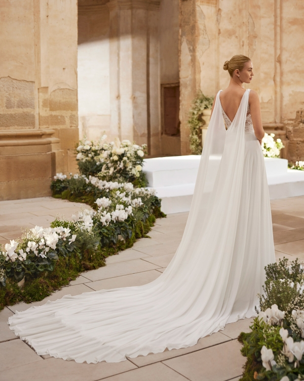 MANON Wedding Dress Aire Barcelona Collection 2026| Paris Boutique