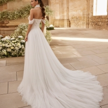 Melania Wedding Dress Aire Barcelona Collection 2026| Paris Boutique Melania Wedding Dress Aire Barcelona Collection 2026| Paris Boutique