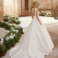 MONICA Wedding Dress Aire Barcelona Collection 2026| Paris Boutique