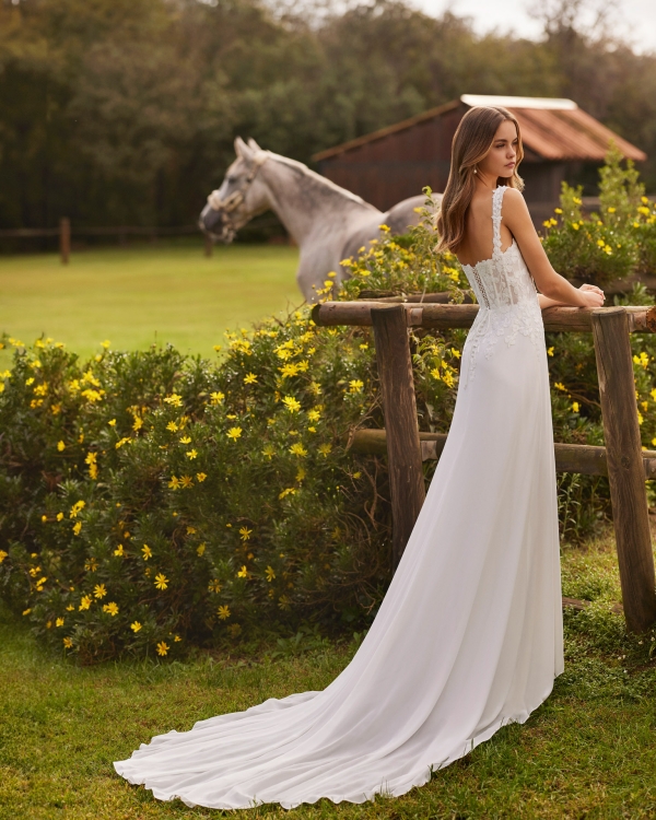 Robe de mariée NELSIA Alma Novias collection 2026