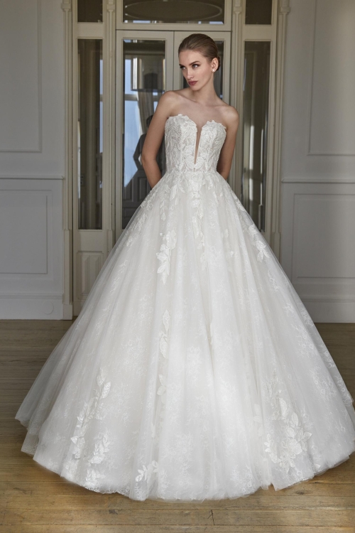 VANNIA wedding Dress: San Patrick collection 2026 Paris Boutique
