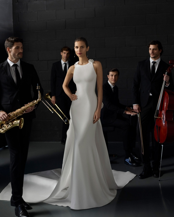 YUREN Wedding Dress Aire Barcelona Collection 2026| Paris Boutique YUREN Wedding Dress Aire Barcelona Collection 2026| Paris Boutique