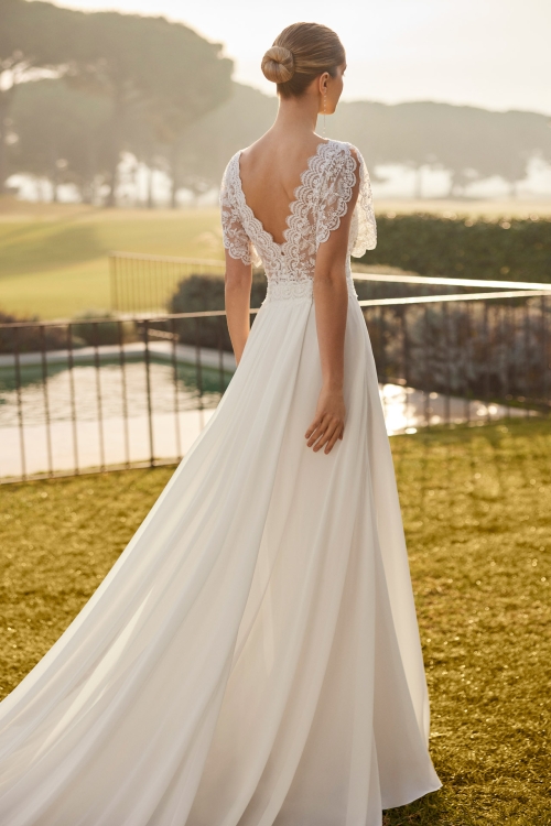 Robe de Mariée ZAMINA Aire Barcelona 2026| Mariée Parisienne