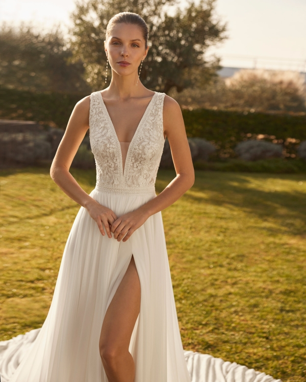 ZOEY Wedding Dress Aire Barcelona Collection 2026| Paris Boutique