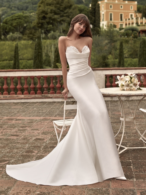 ACACIUS Nicole Wedding Dress collection 2026| Boutique Paris ACACIUS Nicole Wedding Dress collection 2026| Boutique Paris