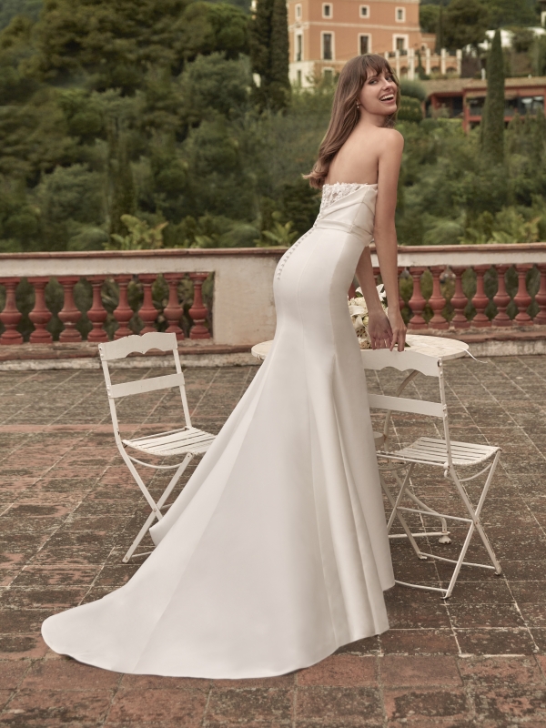 ACACIUS Nicole Wedding Dress collection 2026| Boutique Paris ACACIUS Nicole Wedding Dress collection 2026| Boutique Paris