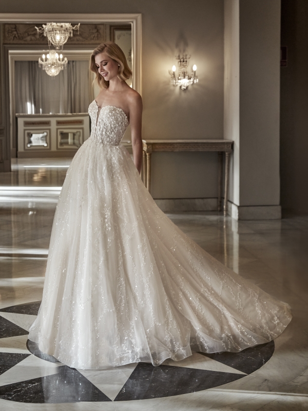 ALISETTE Wedding Dress Pronovias Privee collection 2026 | Paris Boutique ALISETTE Wedding Dress Pronovias Privee collection 2026 | Paris Boutique