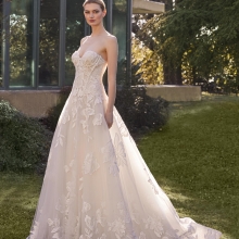 DElICATE Wedding Dress Pronovias collection 2026 | Boutique Paris DElICATE Wedding Dress Pronovias collection 2026 | Boutique Paris