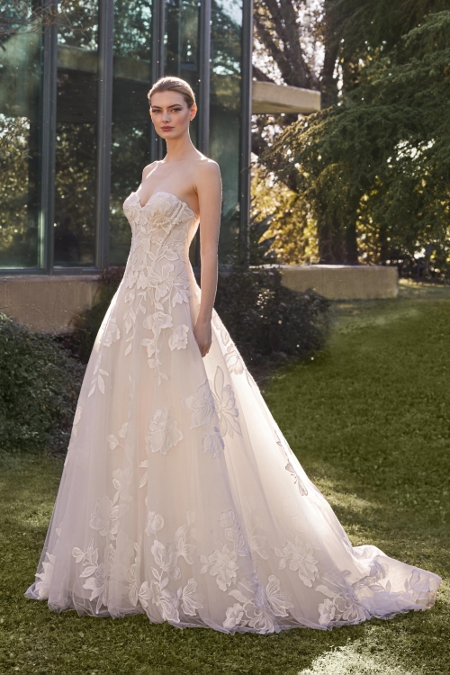 Robe de Mariée DElICATE Pronovias collection 2026 | Paris