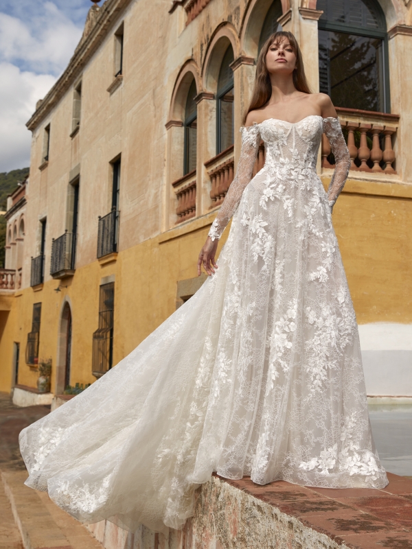 EULALY Nicole Wedding Dress collection 2026 | Boutique Paris EULALY Nicole Wedding Dress collection 2026 | Boutique Paris