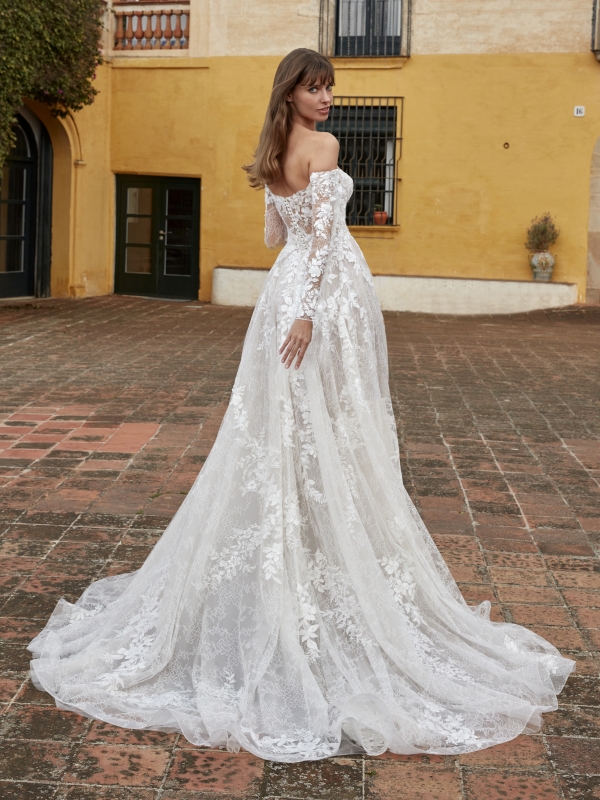 EULALY Nicole Wedding Dress collection 2026 | Boutique Paris EULALY Nicole Wedding Dress collection 2026 | Boutique Paris
