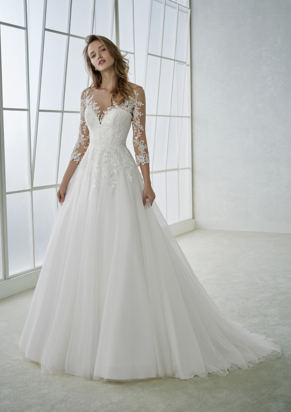 Robe de Mariée FERIA White One Collection 2026 | Paris Robe de Mariée FERIA White One Collection 2026 | Paris