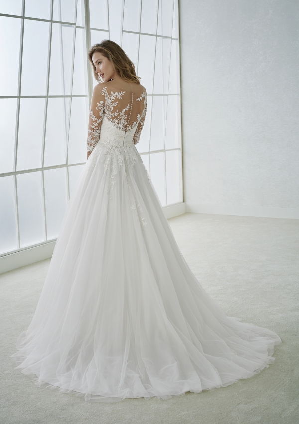 Robe de Mariée FERIA White One Collection 2026 | Paris Robe de Mariée FERIA White One Collection 2026 | Paris