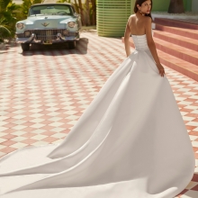 JALISA Wedding Dress luna novias collection 2026: Paris Boutique