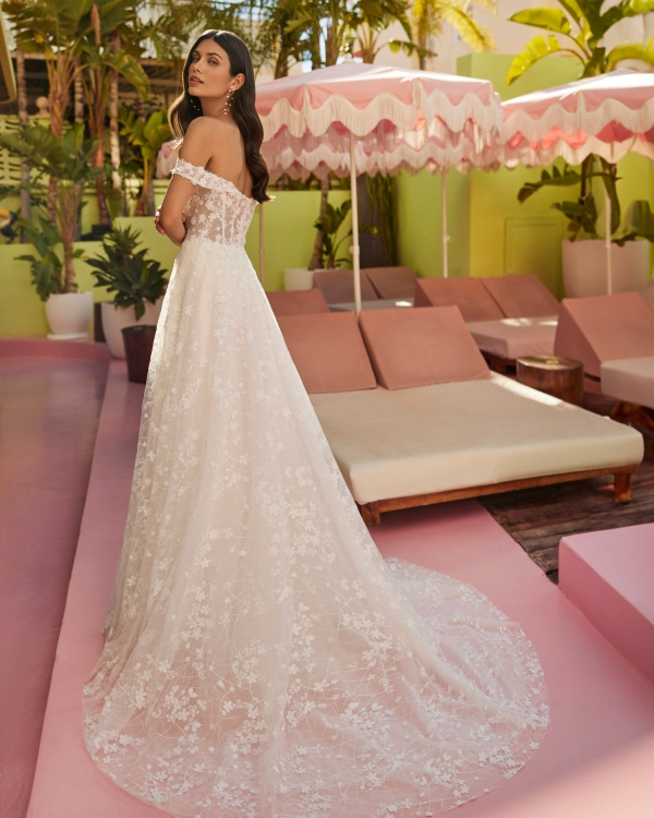 JENTRI Wedding Dress luna novias collection 2026: Paris Boutique