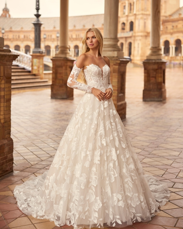 KATYA Wedding Dress Aire Barcelona Collection 2026| Paris Boutique KATYA Wedding Dress Aire Barcelona Collection 2026| Paris Boutique