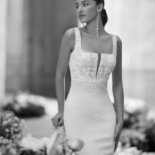 MAIDA Wedding Dress Aire Barcelona Collection 2026 | Paris Boutique MAIDA Wedding Dress Aire Barcelona Collection 2026 | Paris Boutique