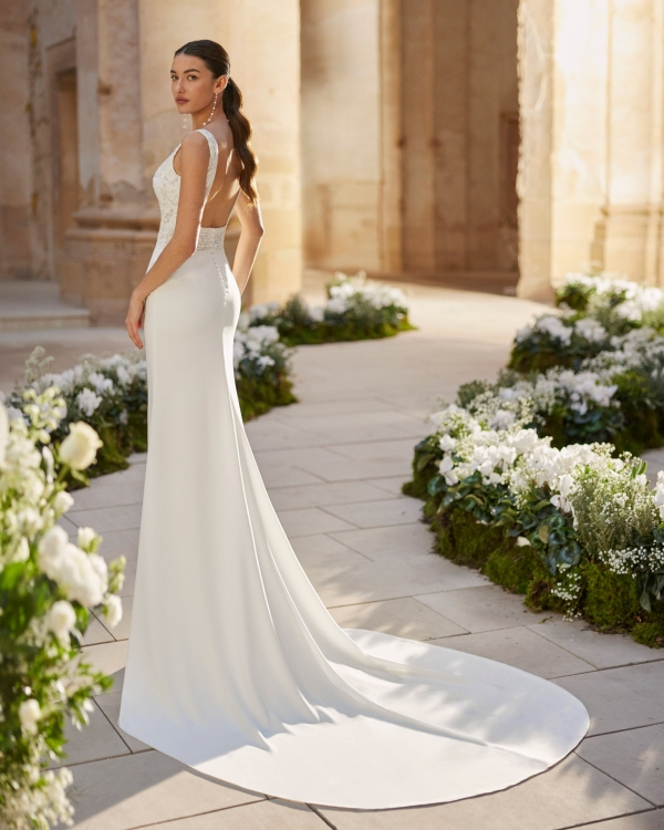 MAIDA Wedding Dress Aire Barcelona Collection 2026 | Paris Boutique MAIDA Wedding Dress Aire Barcelona Collection 2026 | Paris Boutique