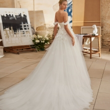 MELISA Wedding Dress Aire Barcelona Collection 2026 | Paris Boutique MELISA Wedding Dress Aire Barcelona Collection 2026 | Paris Boutique