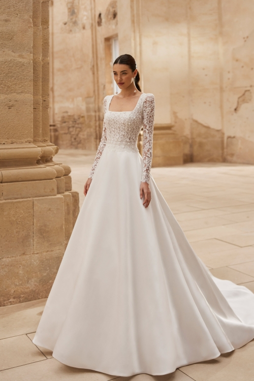 MIREN Wedding Dress Aire Barcelona Collection 2026 | Paris Boutique