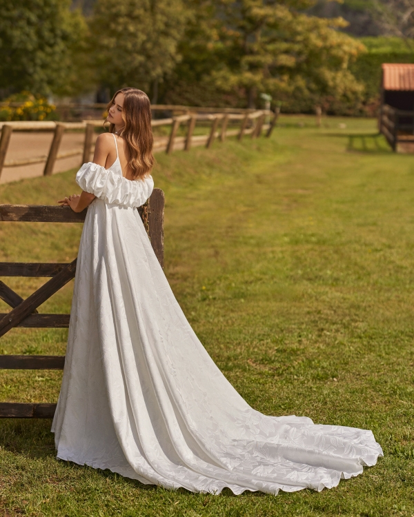 NITHAN Wedding Dress Alma Novias collection 2026 Paris NITHAN Wedding Dress Alma Novias collection 2026 Paris
