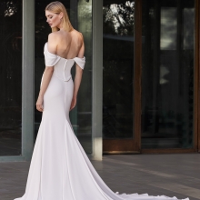 POLENIA Wedding Dress Pronovias collection 2026 | Boutique Paris POLENIA Wedding Dress Pronovias collection 2026 | Boutique Paris
