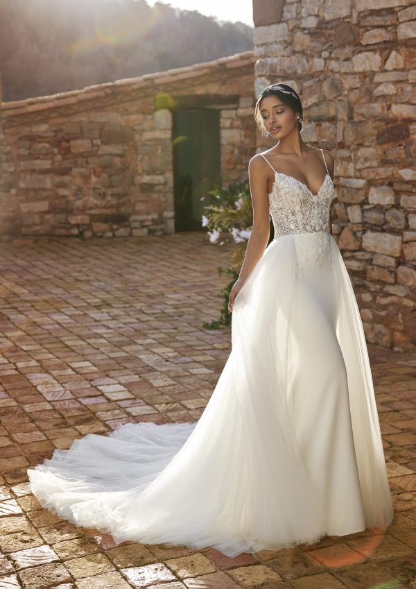 SHU Wedding Dress White one Collection 2026 Paris Boutique SHU Wedding Dress White one Collection 2026 Paris Boutique