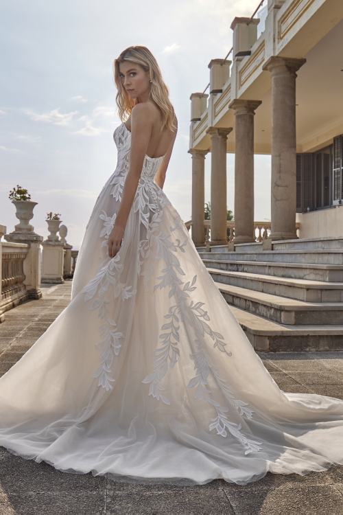 Robe de Mariée TEIA Pronovias collection 2026 | Paris