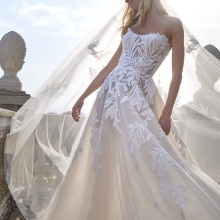 TEIA Wedding Dress Pronovias collection 2026 | Boutique Paris TEIA Wedding Dress Pronovias collection 2026 | Boutique Paris