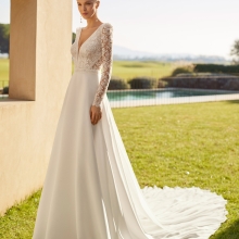 ZEUS Wedding Dress Aire Barcelona Collection 2026 | Paris Boutique ZEUS Wedding Dress Aire Barcelona Collection 2026 | Paris Boutique