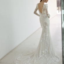 AYSUN Wedding Dress Pronovias collection 2026 | Boutique Paris AYSUN Wedding Dress Pronovias collection 2026 | Boutique Paris