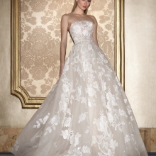 IDAEA Wedding Dress Pronovias Privee collection 2026 | Paris Boutique