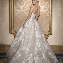 IDAEA Wedding Dress Pronovias Privee collection 2026 | Paris Boutique
