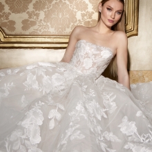 IDAEA Wedding Dress Pronovias Privee collection 2026 | Paris Boutique