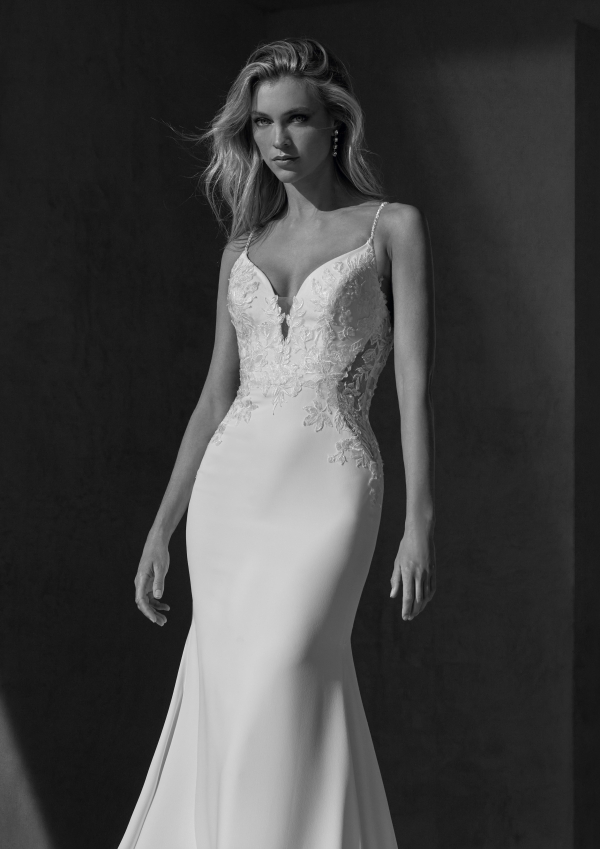 ROANNA-A Robe de Mariée ROANNA Pronovias collection 2026 | Paris