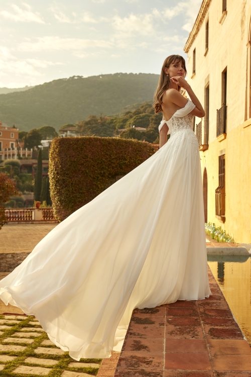 SUBAY Nicole Wedding Dress collection 2026 | Boutique Paris