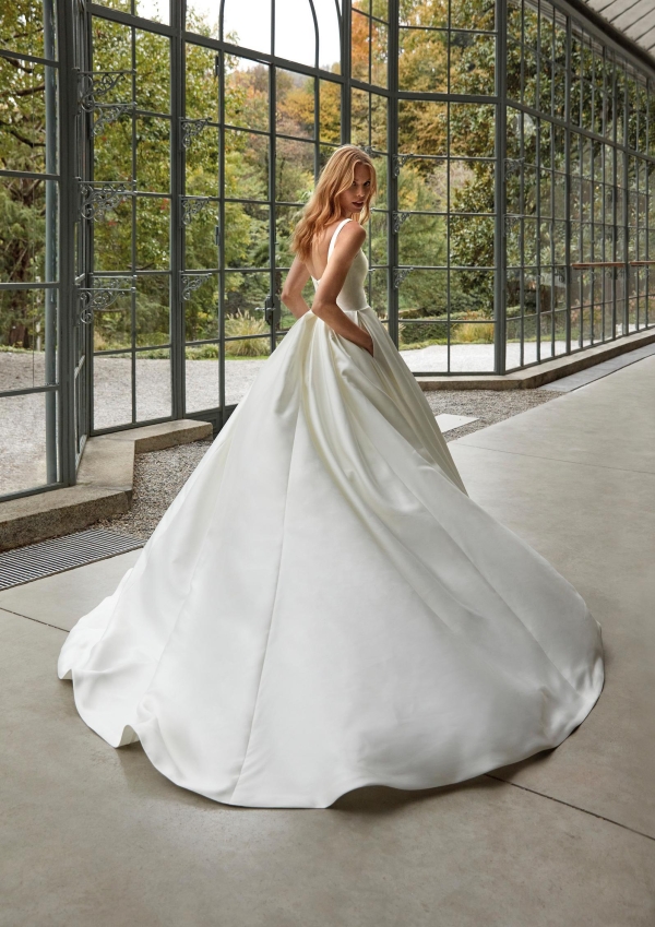 LAMYA Nicole Wedding Dress collection 2026 | Boutique Paris LAMYA Nicole Wedding Dress collection 2026 | Boutique Paris