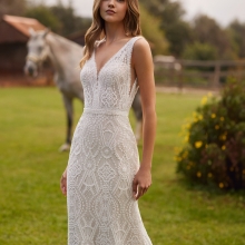 NUMIAN Wedding Dress Alma Novias collection 2026 Paris NUMIAN Wedding Dress Alma Novias collection 2026 Paris