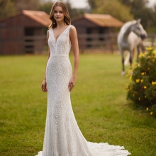 NUMIAN Wedding Dress Alma Novias collection 2026 Paris