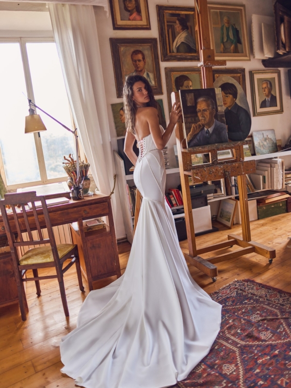 ODISEA Wedding Dress WONA CONCEPT collection 2026 | Boutique Paris ODISEA Wedding Dress WONA CONCEPT collection 2026 | Boutique Paris