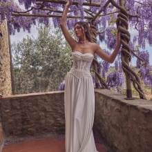 Robe de Mariée ERATO de WONA CONCEPT| Boutique Paris 15 Robe de Mariée ERATO de WONA CONCEPT| Boutique Paris 15