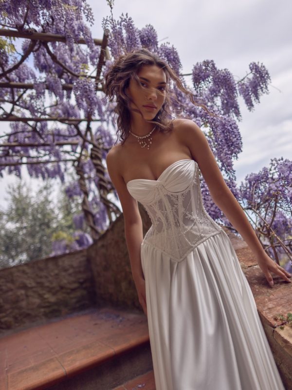 Robe de Mariée ERATO de WONA CONCEPT| Boutique Paris 15 Robe de Mariée ERATO de WONA CONCEPT| Boutique Paris 15