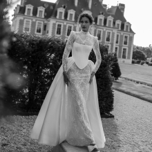 WINSLOW Wedding Dress WONA CONCEPT collection 2026 | Boutique Paris WINSLOW Wedding Dress WONA CONCEPT collection 2026 | Boutique Paris