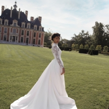 WINSLOW Wedding Dress WONA CONCEPT collection 2026 | Boutique Paris WINSLOW Wedding Dress WONA CONCEPT collection 2026 | Boutique Paris